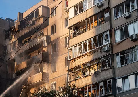 Rusia a efectuat cel mai puternic atac aerian împotriva Ucrainei: peste 800 de drone și 13 rachete. Pagubele produse la clădirea Guvernului