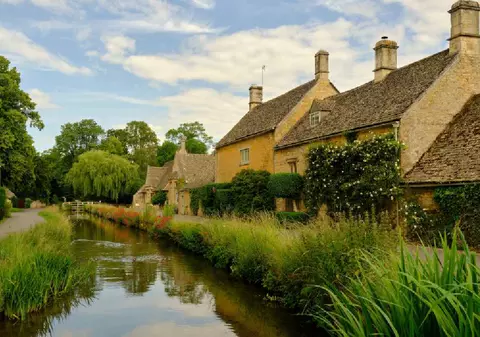 Un consilier al unui oraș din inima Angliei, furios că localitatea atrage prea mulți turiști: „Ne distrug comunitatea”