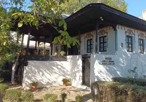 Cea mai veche clădire din Ploiești are 240 de ani și încă poate fi vizitată: a supraviețuit bombardamentelor și cutremurului