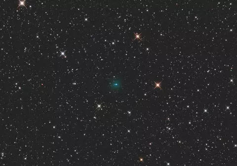 De ce cometa interstelară 3I/ATLAS își schimbă culoarea și devine verde pe măsură ce se apropie de Pământ