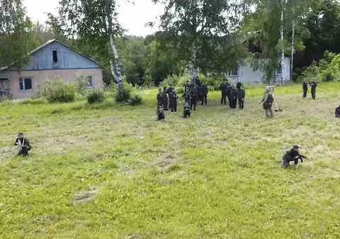 Raport. Rusia are o reţea de peste 200 de tabere pentru reeducarea și militarizarea copiilor răpiți din Ucraina: „Putem vedea tranşee, poligoane de tragere, terenuri de paradă”