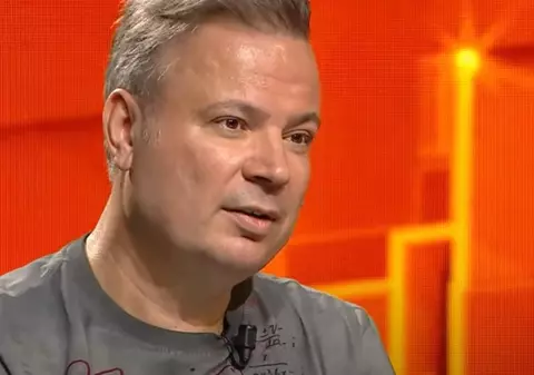 Drama lui Dan Helciug. Artistul a crescut fără mamă de la vârsta de 5 ani: „Era gravidă cu altcineva în timpul căsniciei cu tata”