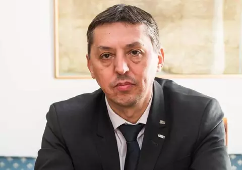 Mesajul ministrului Daniel David cu o zi înainte de începerea școlii: „Toți profesorii au datoria față de elevi și sunt convins că o vor onora”