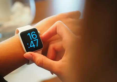 Apple Watch 2025 vine cu noi culori fresh: tu pe care o alegi?