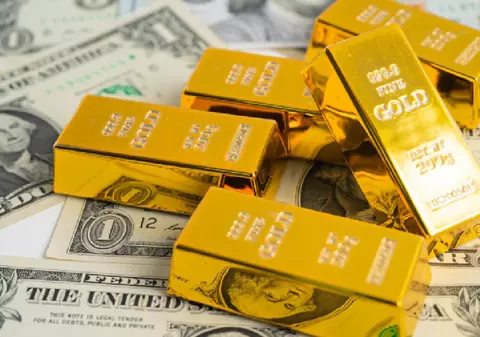 Aurul a înregistrat cea mai mare scădere lunară din ultimii aproape 17 ani