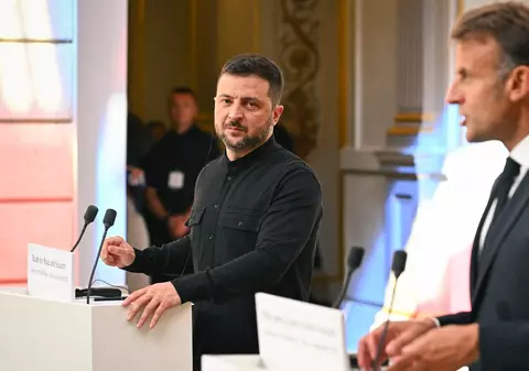 Douăzeci și șase de ţări sunt gata să participe la garanţiile de securitate pentru Ucraina, anunță Emmanuel Macron. „Reorganizarea lumii schimbă multe lucruri pentru Europa”