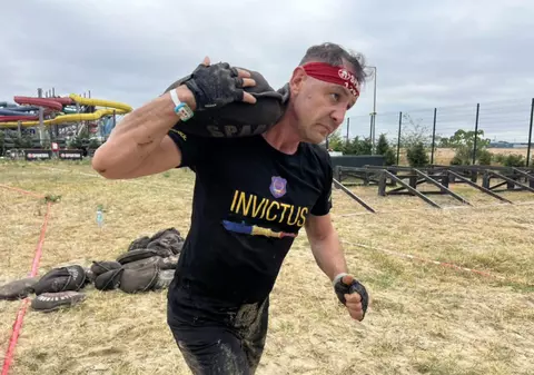 Eroul din Galați: Doru Hamza, militar rănit în Afganistan, și-a reclădit viața prin sport și a devenit model pentru camarazii săi