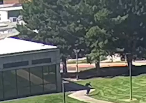 Cum a scăpat asasinul lui Charlie Kirk, după ce a tras în activistul conservator. FBI a primit 7.000 de indicii legate de asasinat