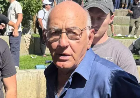 Bătrânul care a mărturisit în mod fals că l-a împușcat pe Charlie Kirk voia să distragă atenția de la adevăratul asasin. Un agitator politic cunoscut