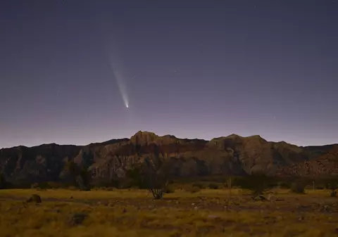 „Te uiți la o bucată din casa altcuiva”: Ce au spus astronomii când au văzut cometa 3I/ATLAS live