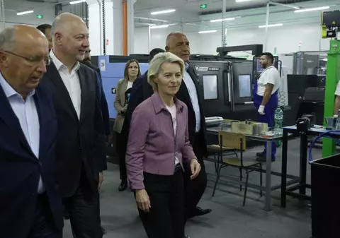 Bulgaria s-a răzgândit şi acum susţine că nu a existat niciun bruiaj asupra semnalului GPS al avionului în care se afla Ursula von der Leyen