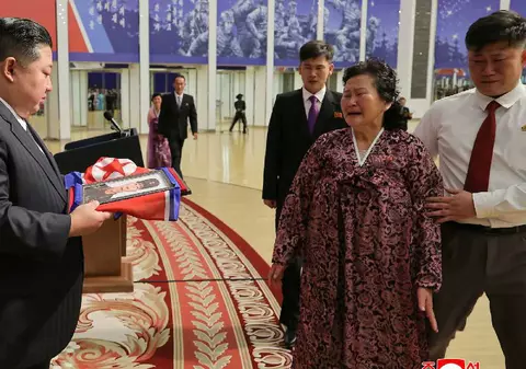 Soldații din Coreea de Nord au fost felicitați la televizor pentru că s-au aruncat în aer pentru Vladimir Putin