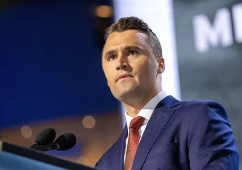 Arma cu care a fost ucis Charlie Kirk a fost găsită: atacatorul ar avea „aspectul unui student”, potrivit FBI