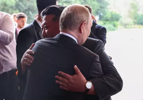 Ceasul purtat de Kim Jong Un la „summitul dictatorilor” de la Beijing costă cât 3.500 de salarii minime în Coreea de Nord