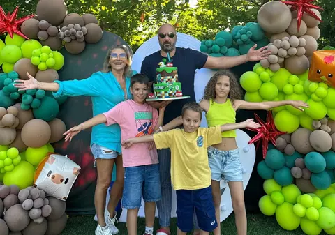 Prima zi de școală din noul an pentru copiii Mirelei Vaida. Cum a apărut vedeta alături de Carla, Vladimir și Tudor: „O nouă etapă pentru noi”