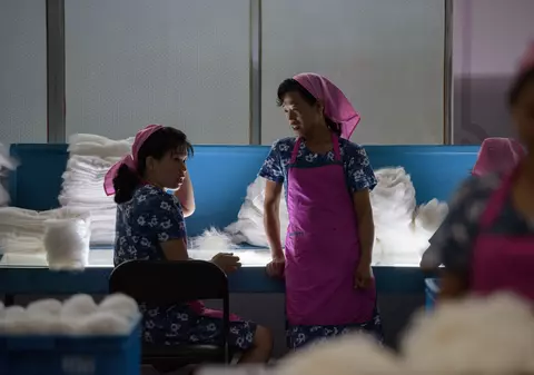 Rușii vor să aducă acum mii de nord-coreence în țară. Ce trebuie să facă pentru 10 dolari pe lună