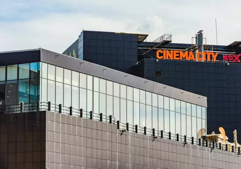 O femeie din Cluj-Napoca nu mai are voie în mall-urile din județ și în hipermarketuri. Care este motivul