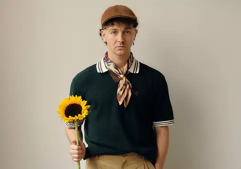 RAZI, artistul care a renunțat la o carieră promițătoare în handbal pentru a face muzică: „Am compus exact ce trăiam”