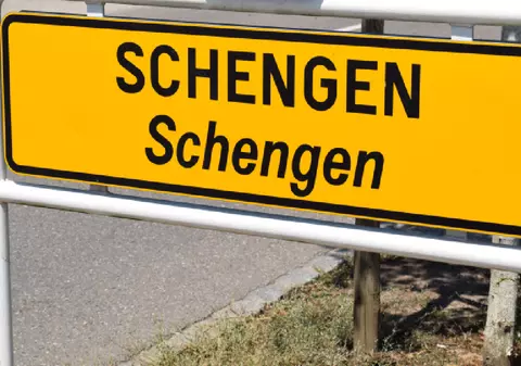 Rușii cu vize Schengen au acum interdicție să intre în anumite țări din UE: lista statelor prin care nu pot trece nici măcar în tranzit