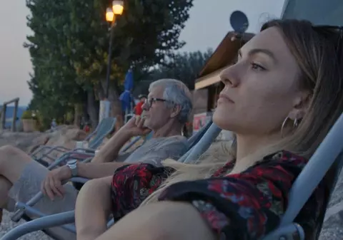 „TATA”, un film rupt din rai