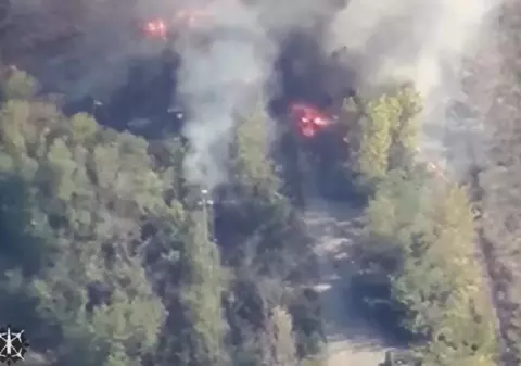Forțele ucrainene au nimicit o coloană rusească cu HIMARS și drone kamikaze în contraofensiva de la Pokrovsk