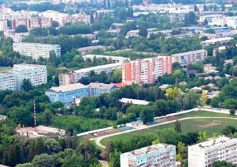 „Poarta occidentală a Moldovei”, orașul în care UE a investit zeci de milioane de euro în ultimii ani, indecis înainte de alegeri