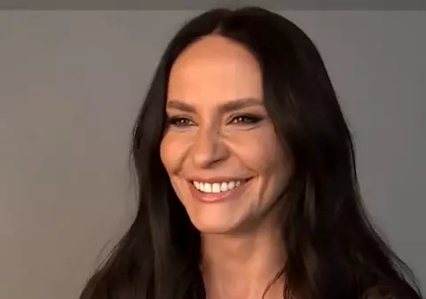 Cum a apărut Adelina Chivu la Mercedes-Benz Bucharest Fashion Week 2025. Putea fi confundată cu un fotomodel