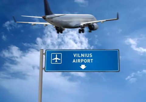 Aeroportul din Vilnius a fost închis câteva ore din cauza a 13 „baloane” suspecte