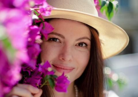 Imagini cu Anca Lungu, după ce și-a schimbat look-ul. Fosta prezentatoare TV s-a tuns scurt și e de nerecunoscut