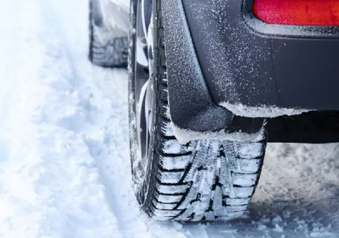 Cu cât s-au scumpit cauciucurile de iarnă: cele mai căutate sunt cele pentru Dacia Logan, Volkswagen Golf și Ford Focus