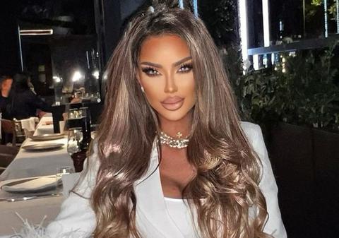 Bianca Drăgușanu a spus suma minimă pentru care se dă jos din pat. Cum își câștigă vedeta banii