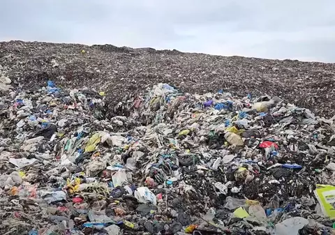 „Bomba ecologică” cu gunoaie din Timișoara va fi închisă: 200.000 de metri cubi de levigat s-au acumulat în depozit