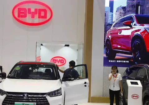 China va salva locurile de muncă din industria auto europeană, dar își va devora rivalii, avertizează fostul șef al Stellantis