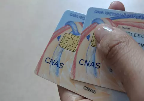 Medicii se plâng că sistemul prin care acordă rețete se tot blochează. Când va fi gata noua platformă CNAS