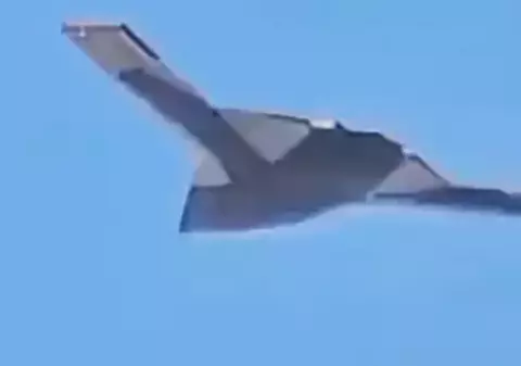 Drona stealth uriașă a Chinei, surprinsă pentru prima dată în zbor. „GJ-X” are o anvergură a aripilor de peste 40 de metri I VIDEO