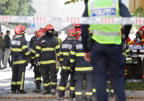 Oamenii din blocul care a explodat în Rahova vor fi cazați la hotel, iar Primăria Capitalei va plăti chirie pentru ei