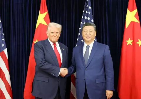 Trump l-a convins și pe Xi: China reia exportul anumitor metale rare către Statele Unite