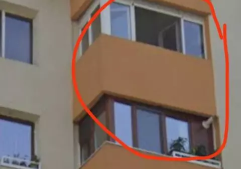 Apartamentul din Rahova care a explodat avea montată o centrală pe gaz. Imagini din Google Street View arată coșul de evacuare