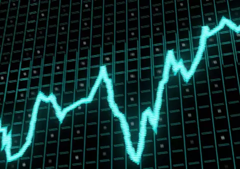 Inflație mai mare în următoarele 12 luni și 5,18 lei pentru un euro: condiții de recesiune