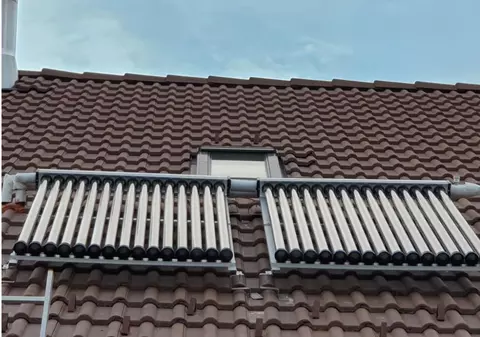 Cât de util este un panou solar pentru apă caldă? Cum îl cumperi pe cel mai bun?