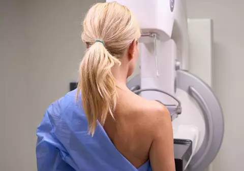 Mituri despre cancerul de sân, demontate. Unul dintre ele: „bărbații nu pot face cancer de sân”