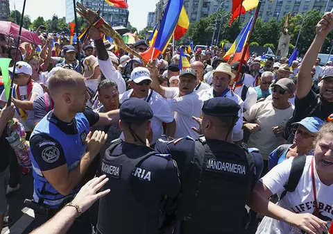 Rețeta „suveranismului”: ignoranță, ură, prostie