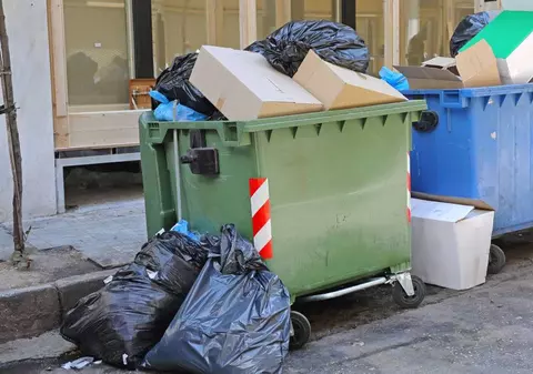 Noi tarife pentru gunoi în Sectorul 4 din București, de la 1 mai 2026. Reducere de un bănuț pentru fiecare persoană