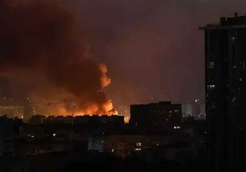 Un val de rachete și drone rusești a lovit Kievul și marile orașe. Centrale energetice ale Ucrainei, atacate | VIDEO