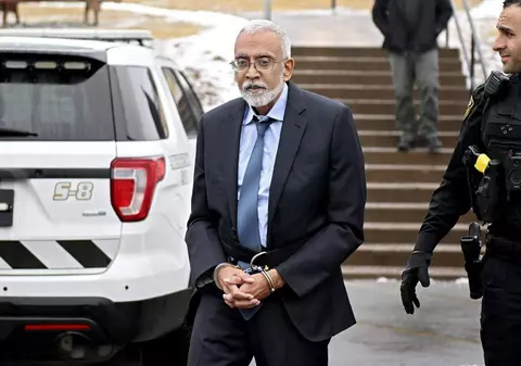 A stat 43 de ani în închisoare pentru o crimă pe care nu a comis-o, iar acum stă cu teama că ar putea fi expulzat din SUA, departe de familia sa