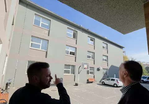 Încep reparațiile la sălile de clasă de la Liceul Dimitrie Bolintineanu, care au fost afectate în urma exploziei din Rahova