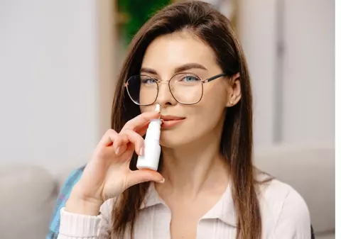 Cum să gestionezi alergiile sezoniere cu ajutorul spray-ului Mama Mia