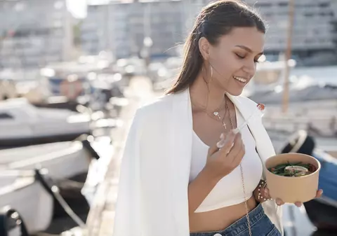 Accesorii care transformă instant orice ținută de zi cu zi