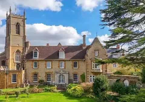 Țara în care casele de lux de la sate nu mai atrag cumpărători și s-au ieftinit semnificativ