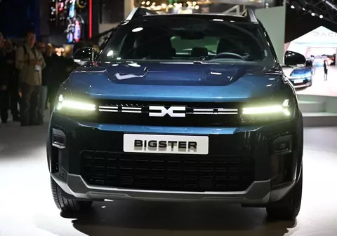 Cât de eficientă este Dacia Bigster hibridă? Top Gear laudă motorul de 1,8 litri și prețul